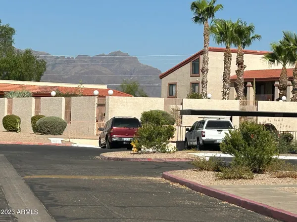 a view of street and small yard