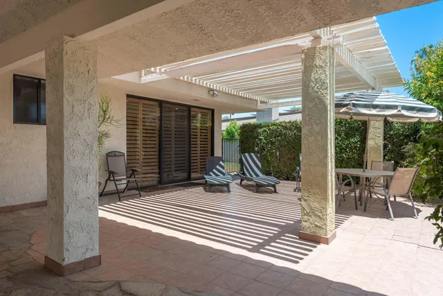 a view of outdoor space patio and windows