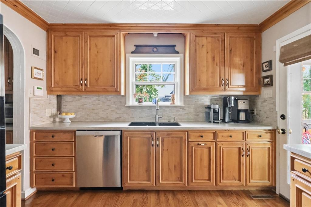 1141 Valentine Road Kansas City, MO 64111 - Photo 12 of 53