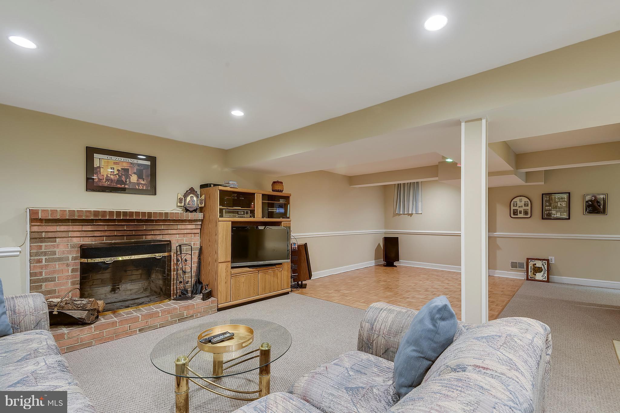 9420 Old Courthouse Road Vienna, VA 22182 - Photo 25 of 30 Interior (General)