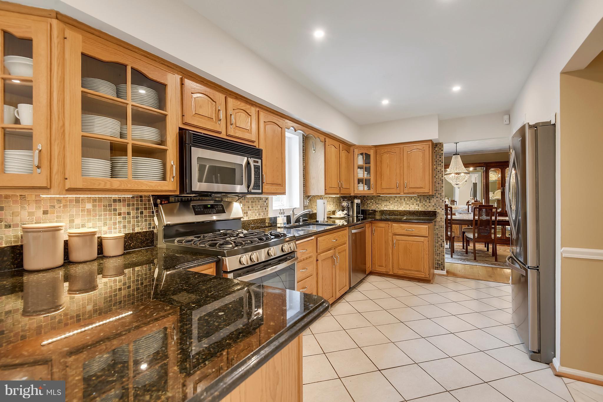 9420 Old Courthouse Road Vienna, VA 22182 - Photo 8 of 30 Kitchen