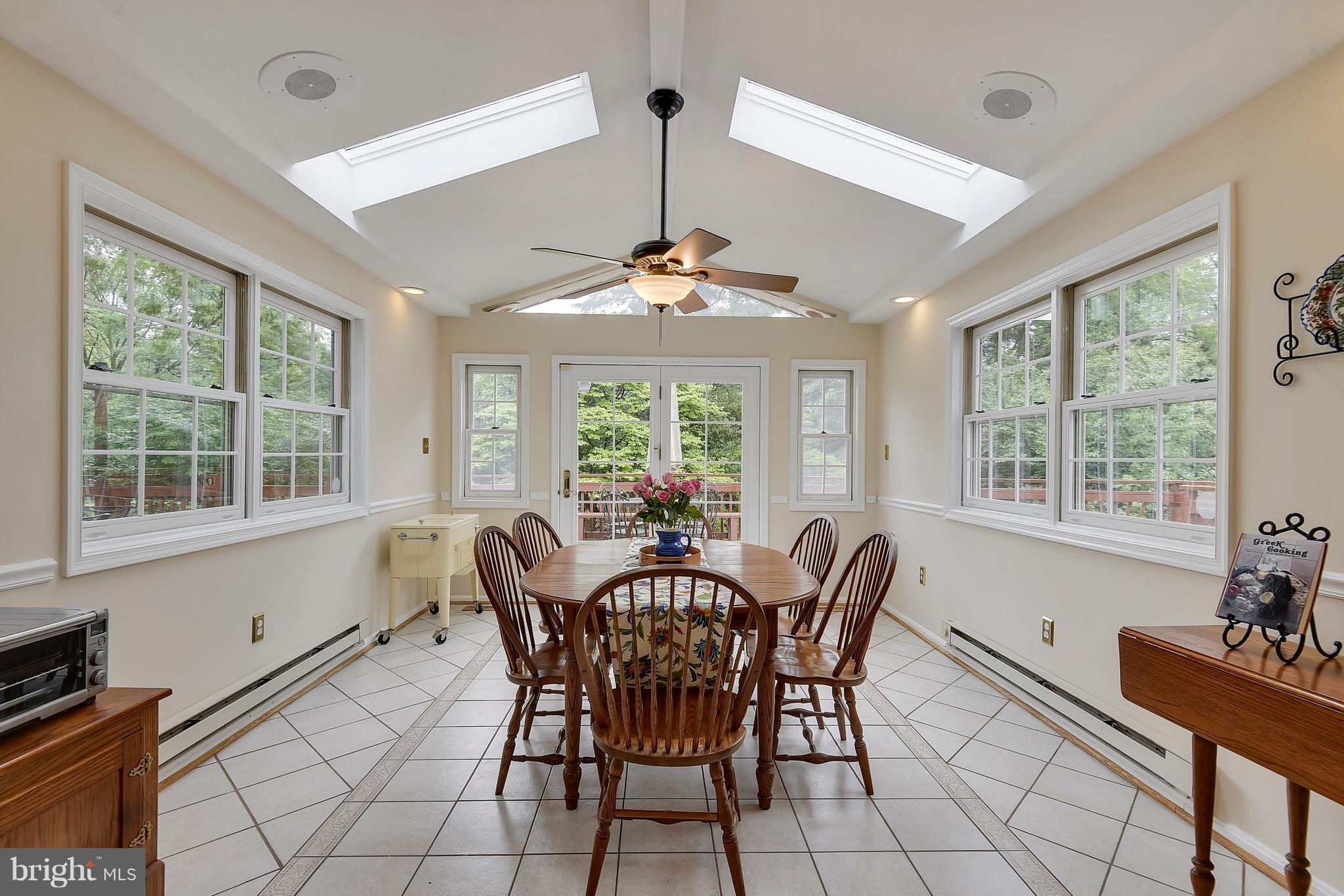 9420 Old Courthouse Road Vienna, VA 22182 - Photo 10 of 30 Interior (General)