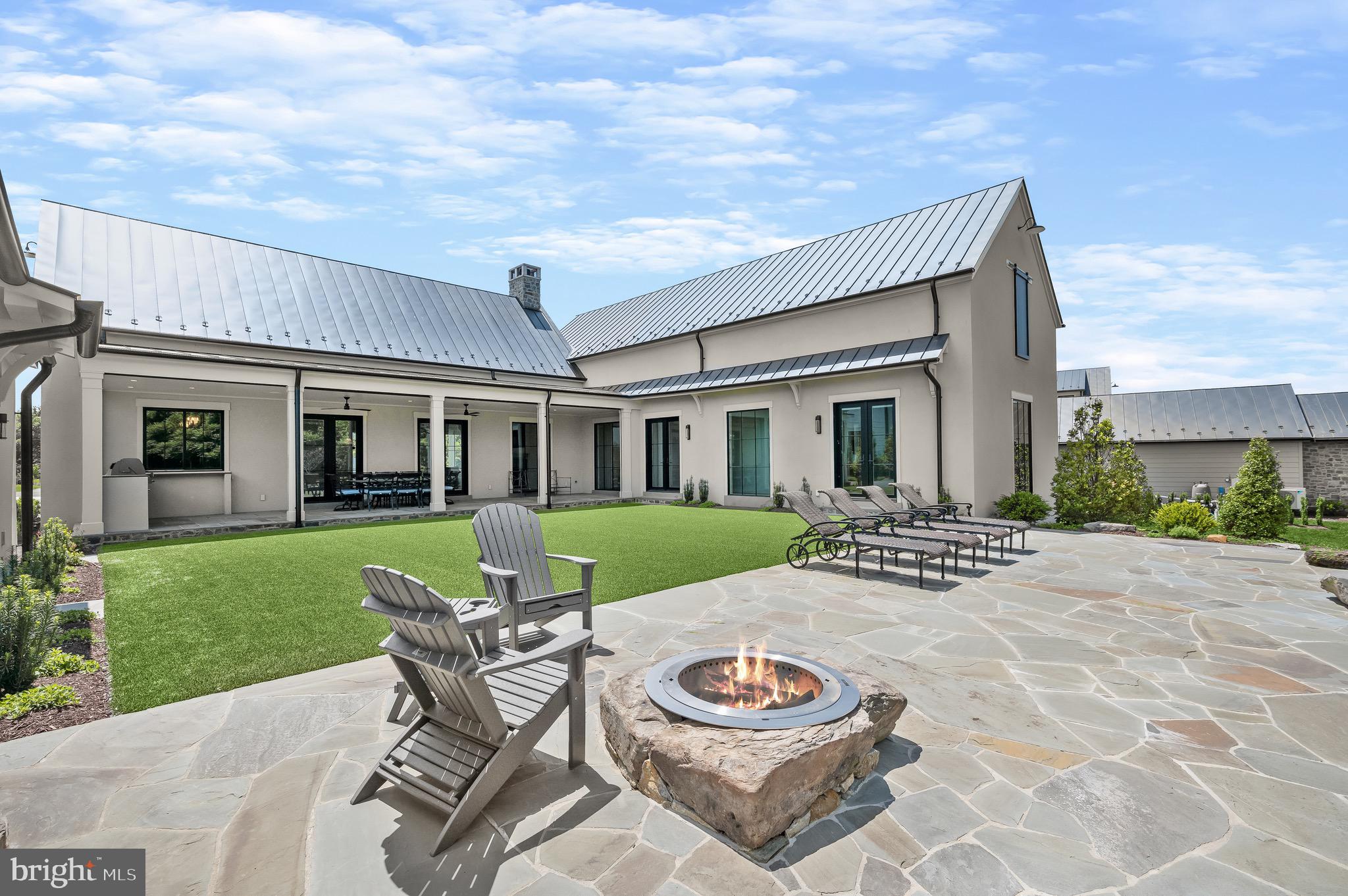 606 Martingale Ridge Drive Middleburg, VA 20117 - Photo 4 of 43 Rear Exterior