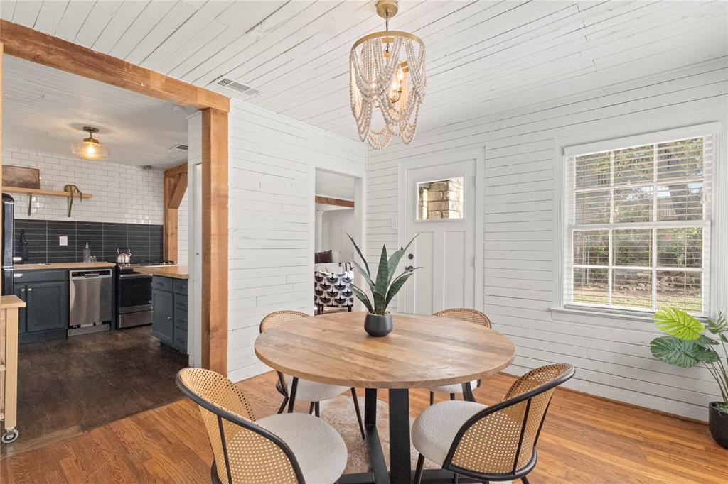 619 North Hampton Road Dallas, TX 75208 - Photo 11 of 28