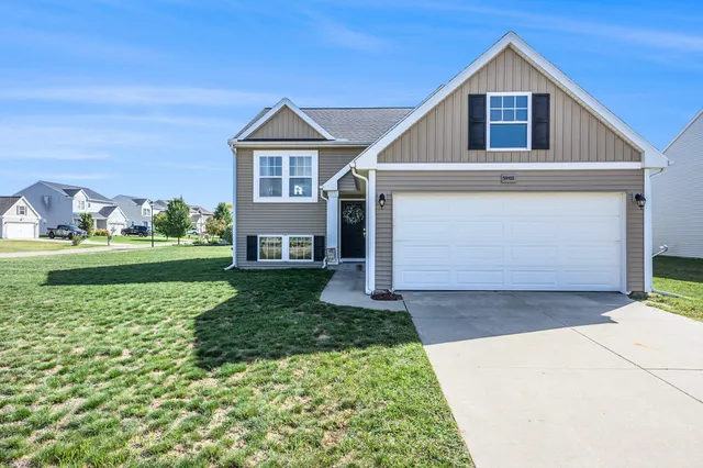 $325,000 | 59103 Silvergrass Drive, Mattawan, MI 49071