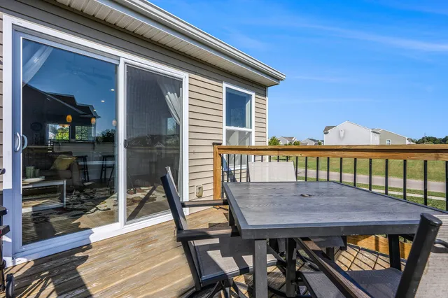 $325,000 | 59103 Silvergrass Drive, Mattawan, MI 49071