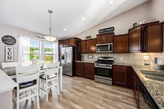 $325,000 | 59103 Silvergrass Drive, Mattawan, MI 49071