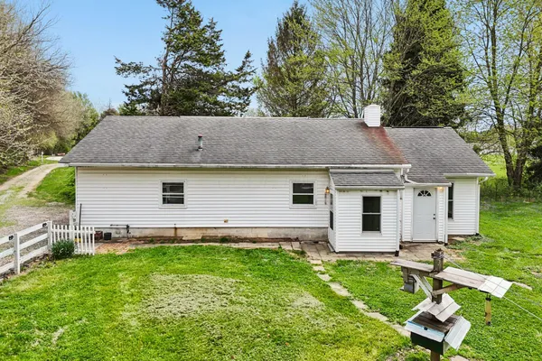 $300,000 | 12459 Saylor Road Northwest, Baltimore, OH 43105