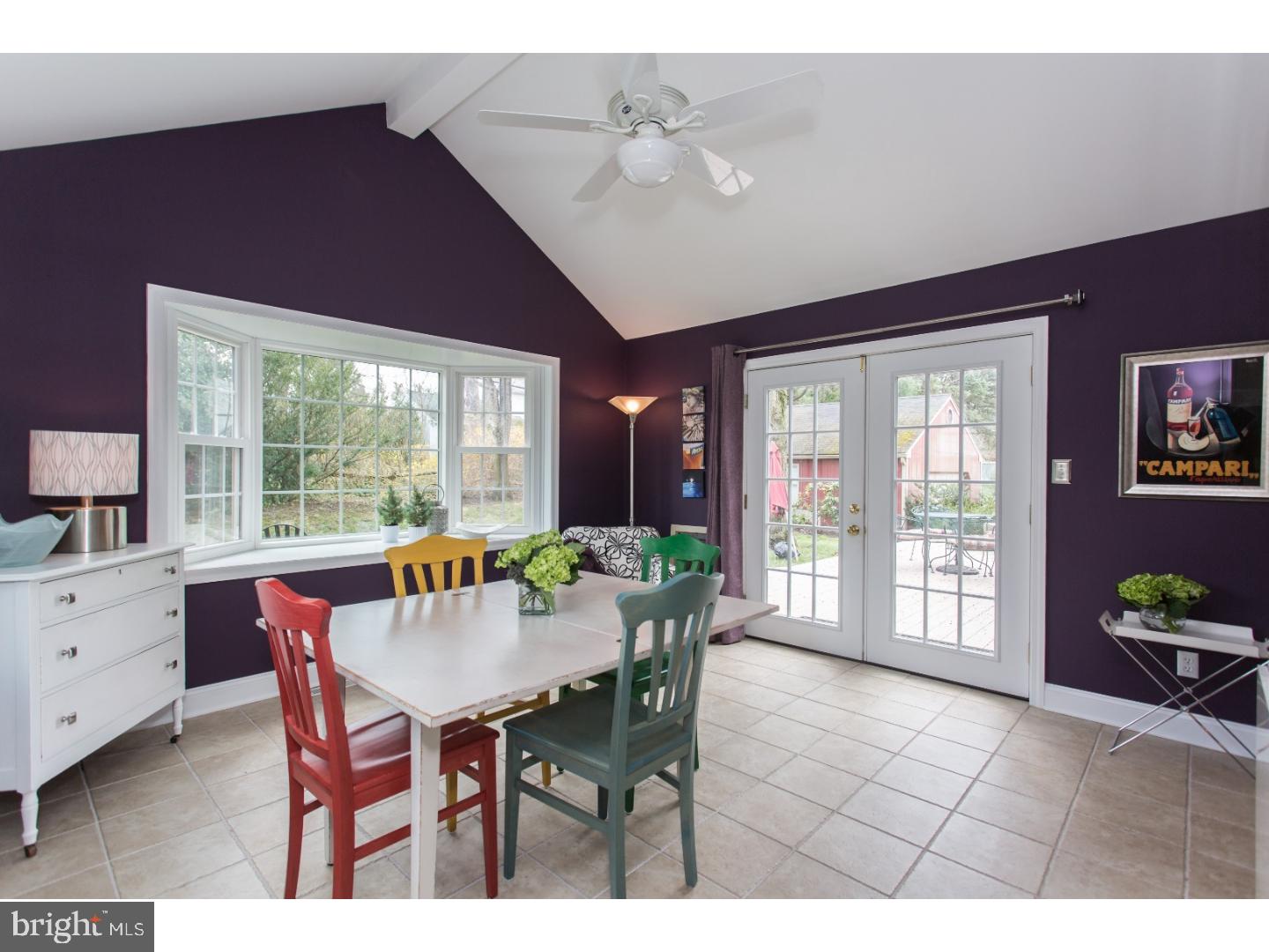 210 Ridgewood Road Media, PA 19063 - Photo 4 of 23 Sun Room