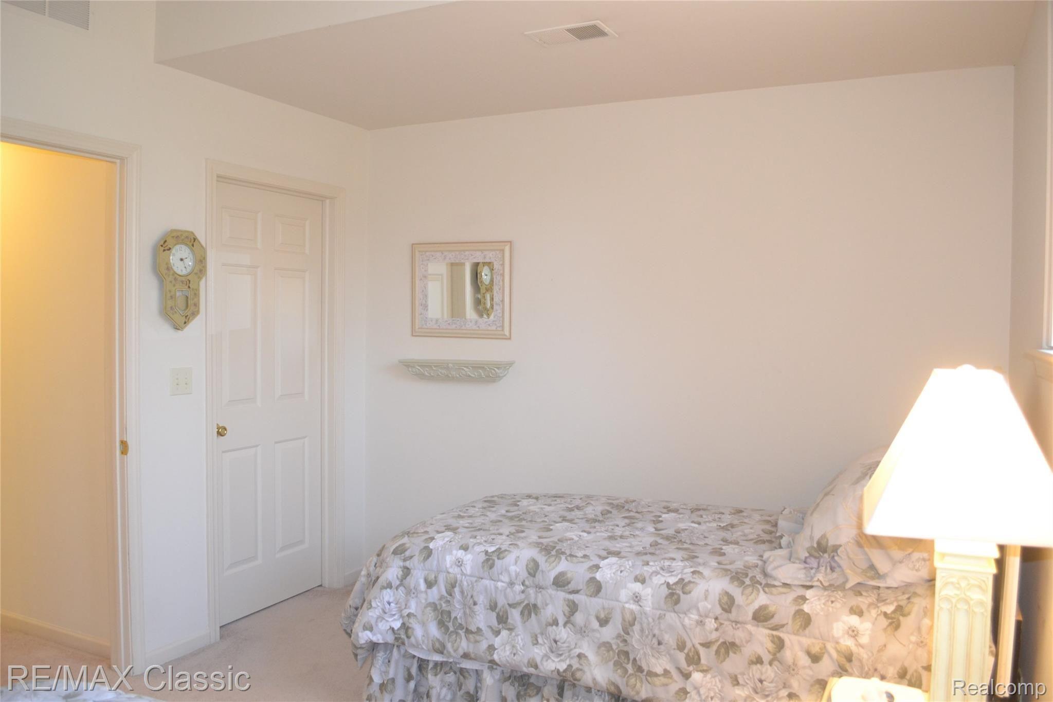 5720 Wedgewood Road Canton, MI 48187 - Photo 28 of 42 Bedroom 3 with WIC