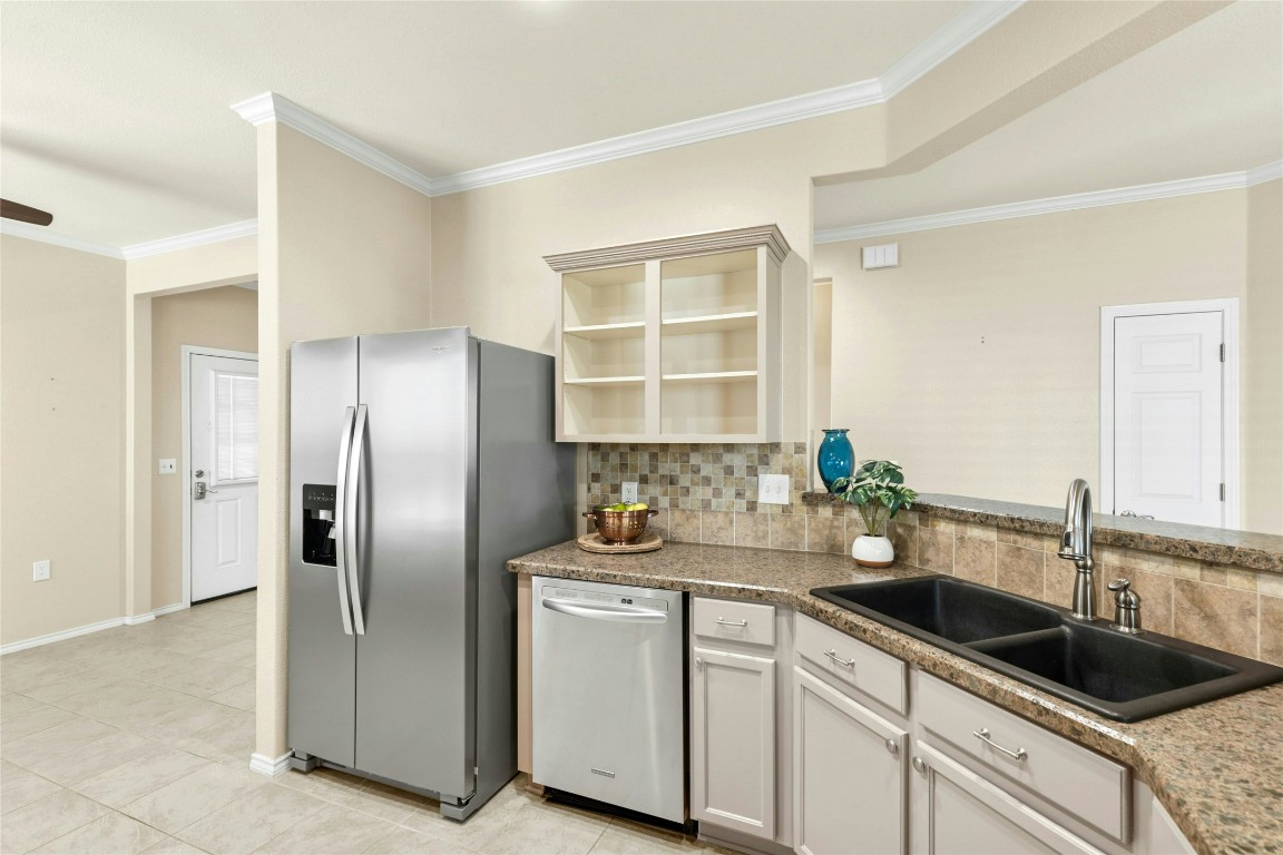 215 Bonham Loop Georgetown, TX 78633 - Photo 10 of 25