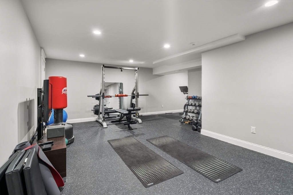 24 Claypit Hill Road Wayland, MA 01778 - Photo 33 of 42