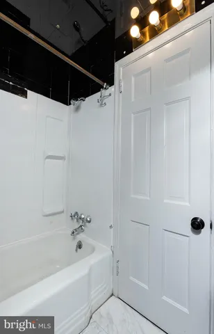 $1,540 | 4102 Elmerton Avenue, Unit A, Harrisburg, PA 17109