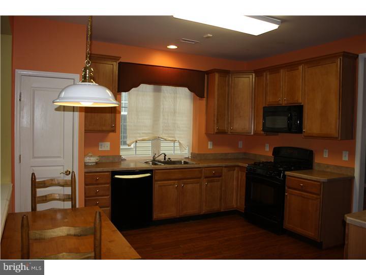 38 Shipps Way Delanco, NJ 08075 - Photo 3 of 24 Kitchen