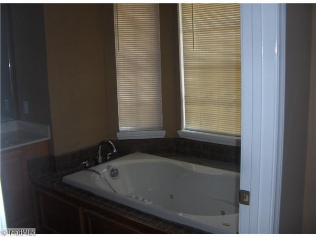 Master Bath/Spa.