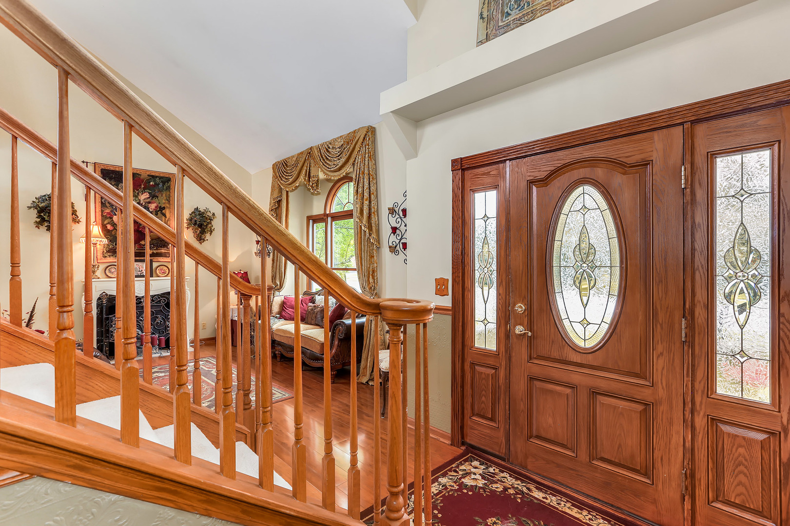 921 Merrill New Road Sugar Grove, IL 60554 - Photo 3 of 57