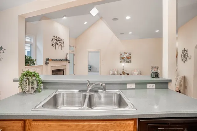 $494,500 | 54 High Pine Circle, Unit 54, Wilbraham, MA 01095