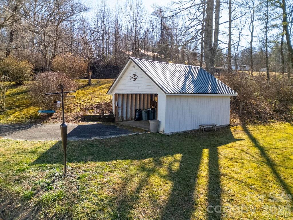 50 Illahee Point Brevard, NC 28712 - Photo 32 of 37 a view of a house with backyard
