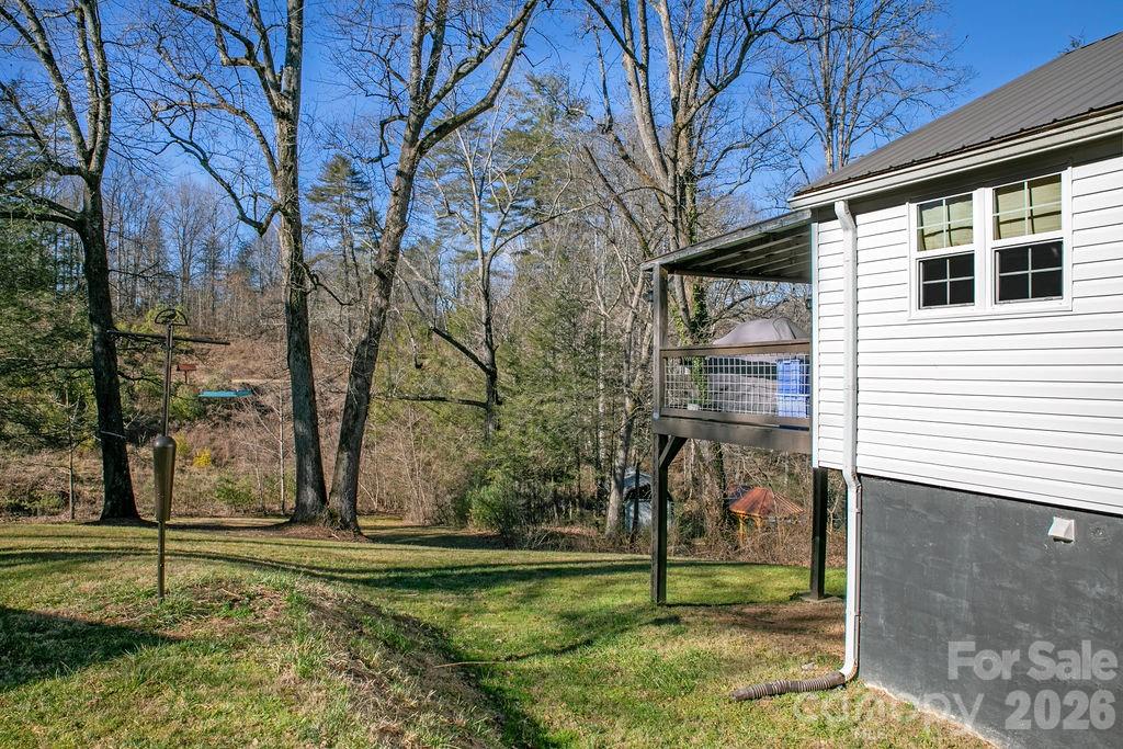 50 Illahee Point Brevard, NC 28712 - Photo 34 of 37 a view of back yard of the house