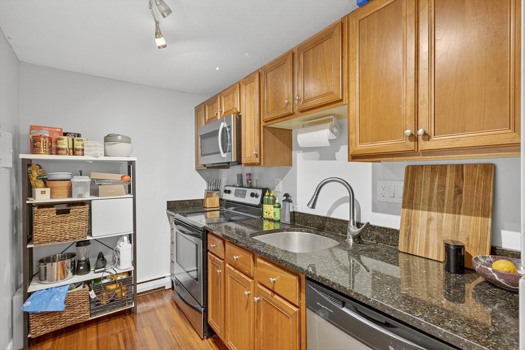 200 Manning Street, Unit 6B Hudson, MA 01749 - Photo 7 of 17