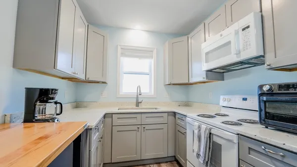 $499,000 | 14 Melinda Lane, Easthampton, MA 01027