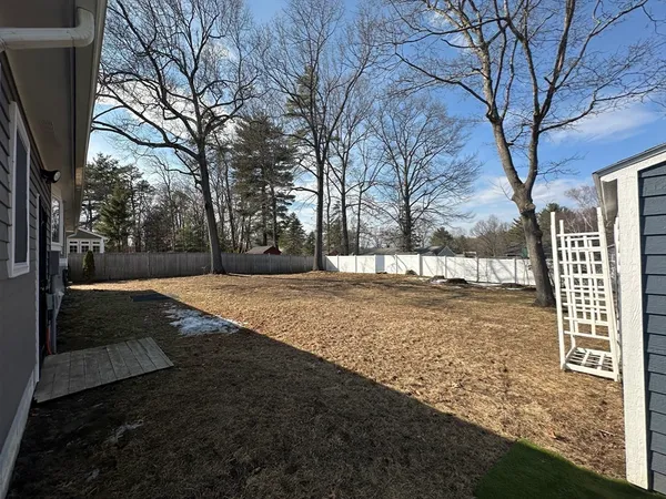 $499,000 | 14 Melinda Lane, Easthampton, MA 01027