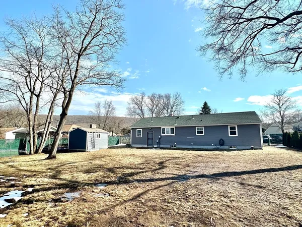 $499,000 | 14 Melinda Lane, Easthampton, MA 01027