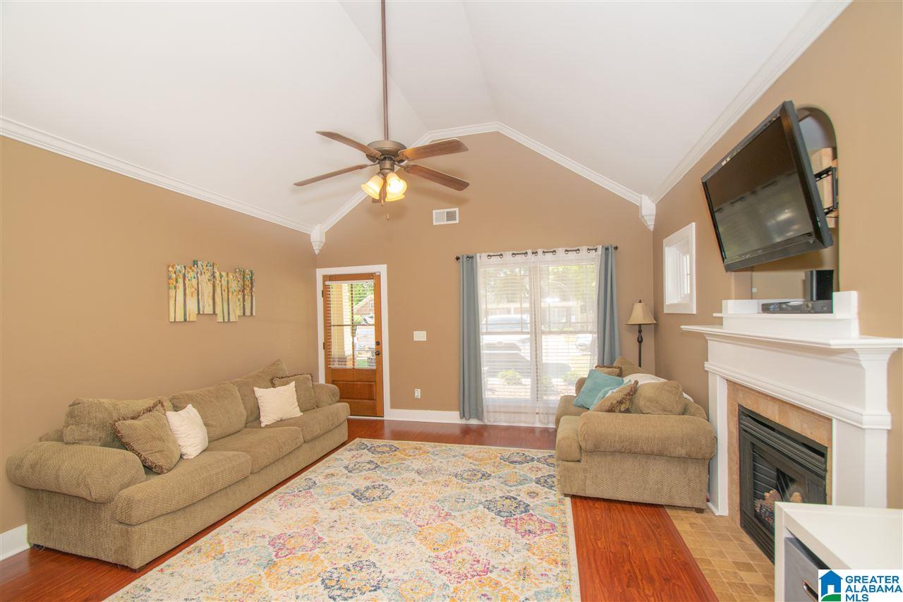 199 Moss Stone Circle Calera, AL 35040 - Photo 3 of 22
