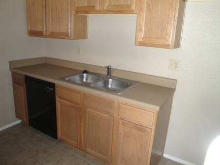 3511 East Baseline Road, Unit 1029 Phoenix, AZ 85042 - Photo 2 of 7 Kitchen