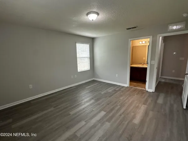 $1,950 | 458 Servia Drive, St. Johns, FL 32259