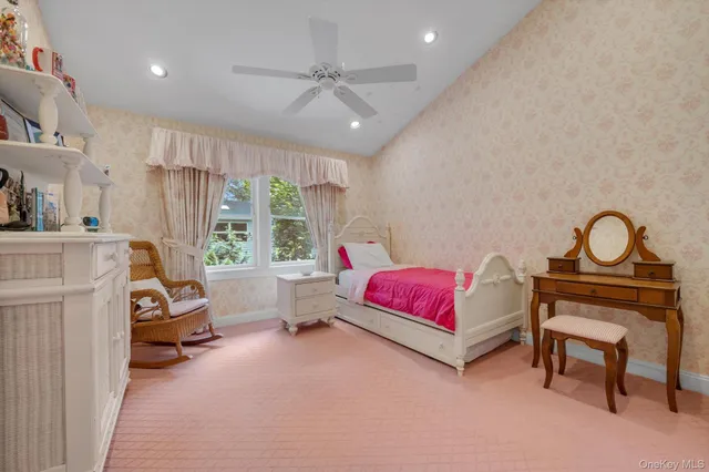 $2,688,000 | 8 Briarfield Drive, Great Neck, NY 11020