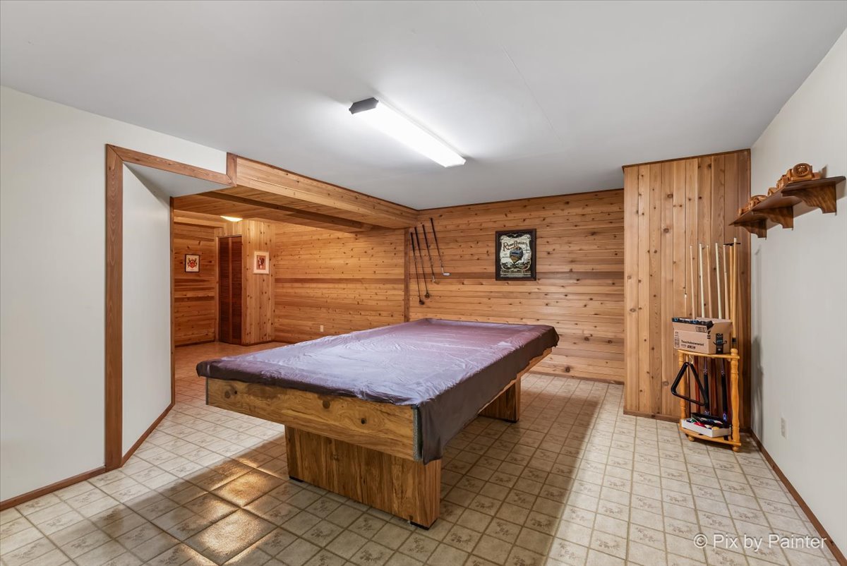 4507 Hanover Drive Crystal Lake, IL 60012 - Photo 31 of 63 a patio with table and chairs