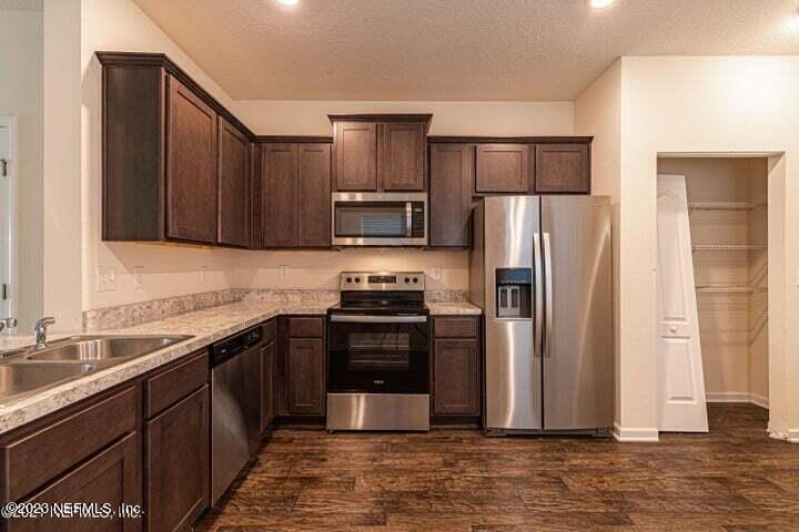 8045 Echo Springs Road Jacksonville, FL 32256 - Photo 8 of 27 20210716170233715416000000-o