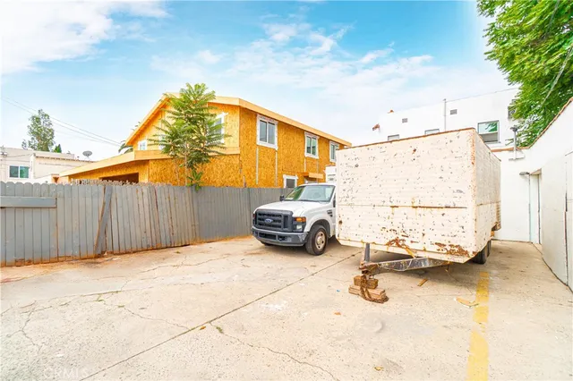 $2,075,000 | 1924 Cedar Avenue, Long Beach, CA 90806