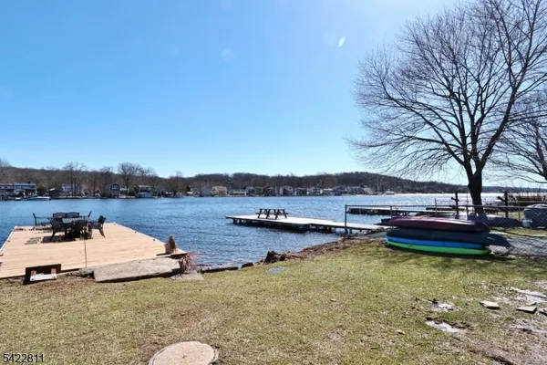 $1,800 | 63 Iowa Avenue, Lake Hopatcong, NJ 07849