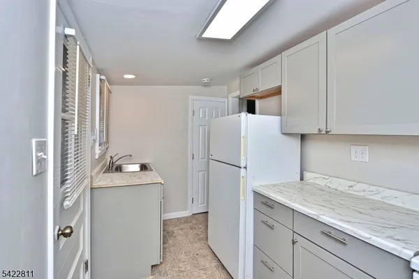 $1,800 | 63 Iowa Avenue, Lake Hopatcong, NJ 07849