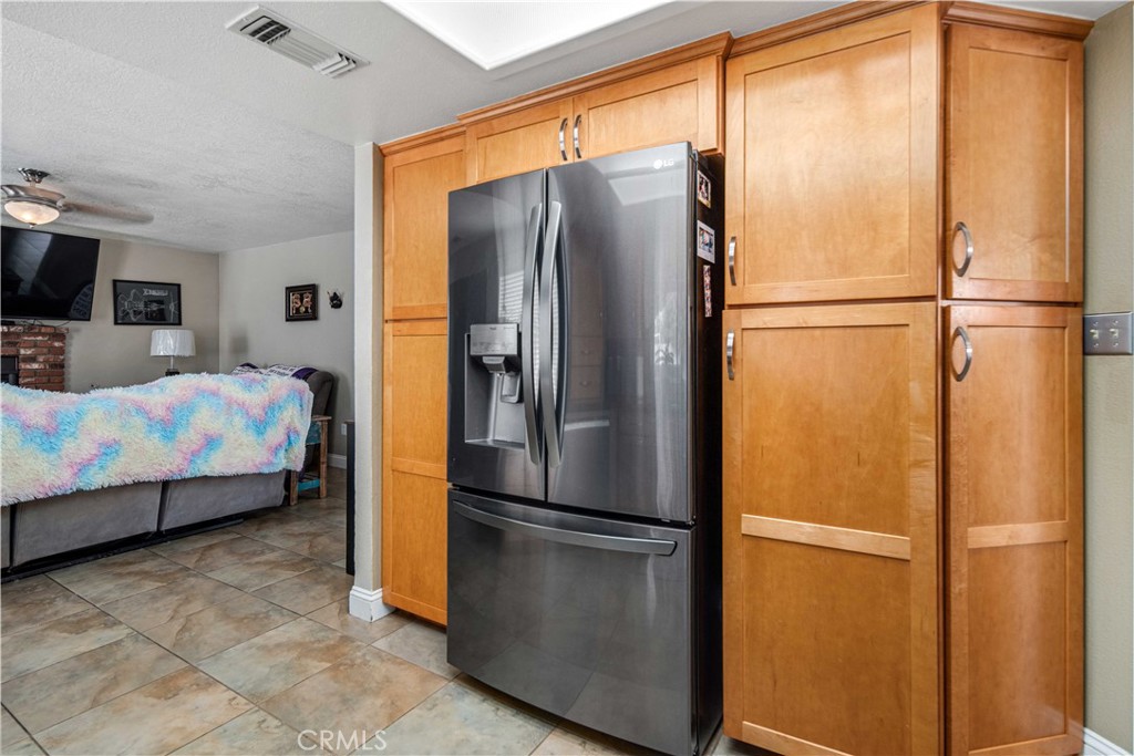 1162 Redwood Court Tehachapi, CA 93561 - Photo 14 of 43