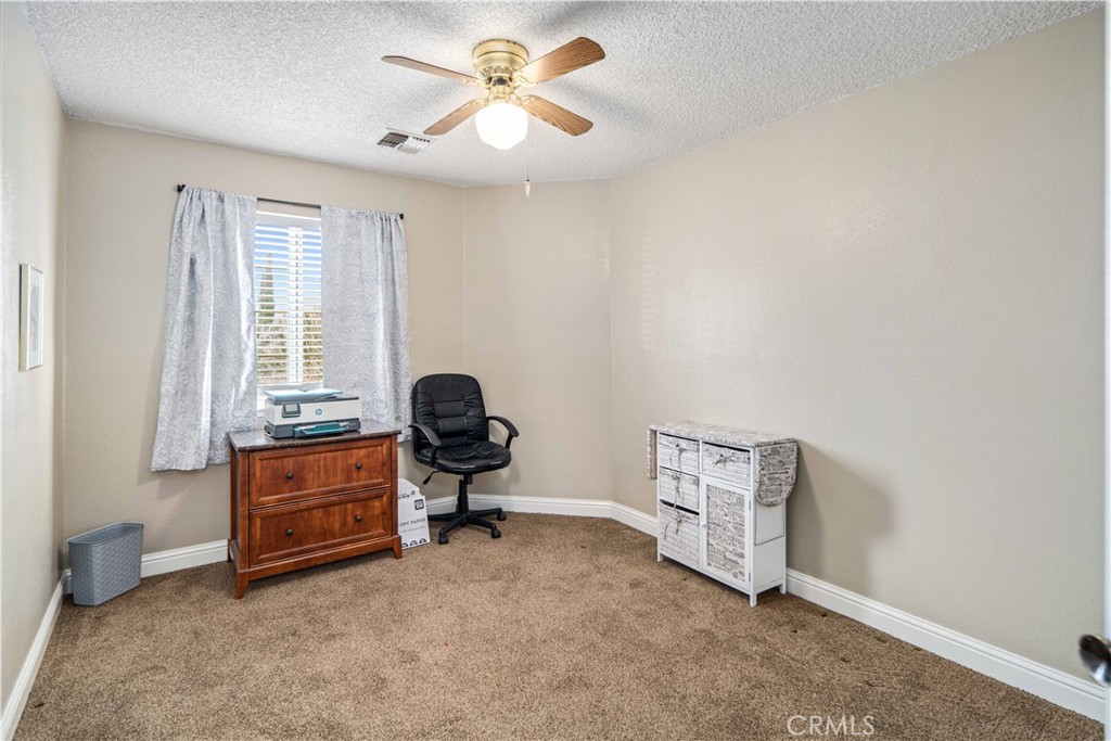 1162 Redwood Court Tehachapi, CA 93561 - Photo 31 of 43