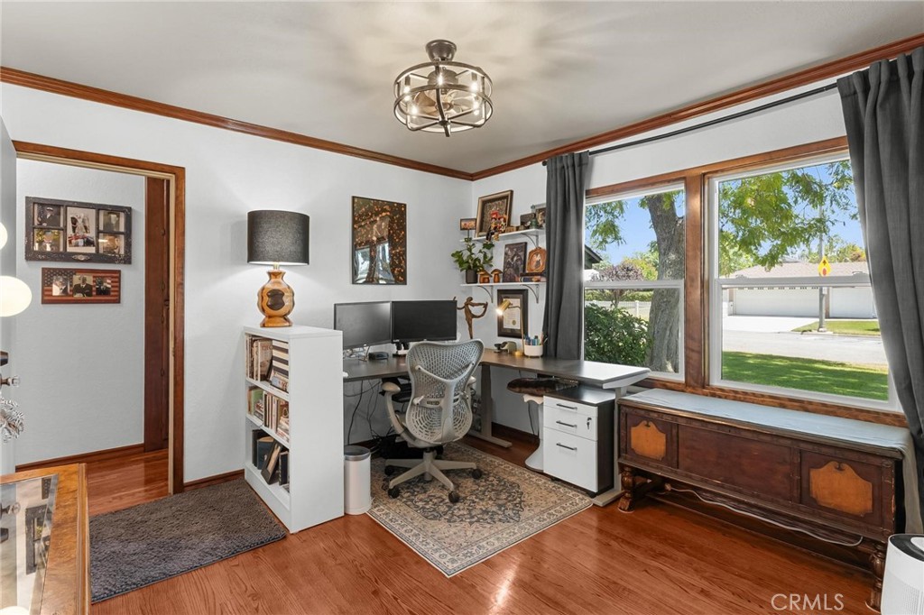 5545 Tower Riverside, CA 92506 - Photo 25 of 70