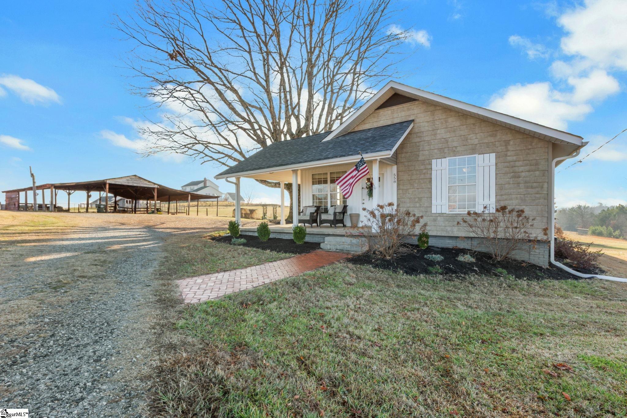 558 Barnett Road Greer, SC 29651 - Photo 1 of 42 Gallery Image 1