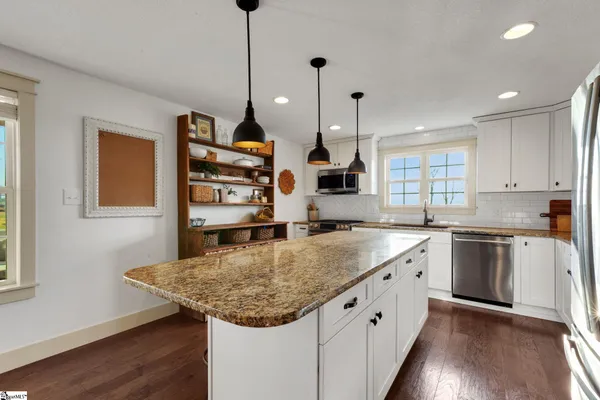 $585,000 | 558 Barnett Road, Greer, SC 29651