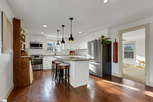 $585,000 | 558 Barnett Road, Greer, SC 29651