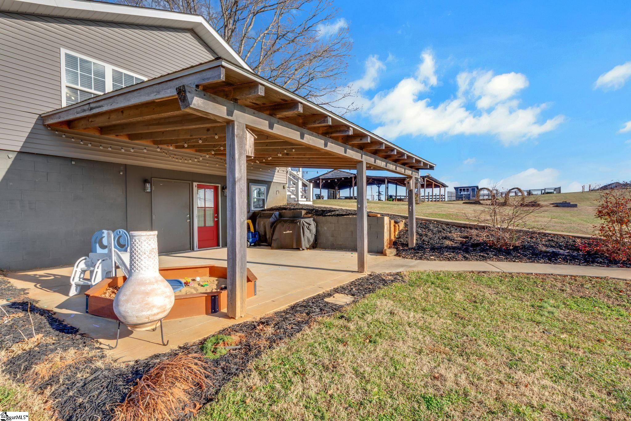 558 Barnett Road Greer, SC 29651 - Photo 25 of 42 Gallery Image 25