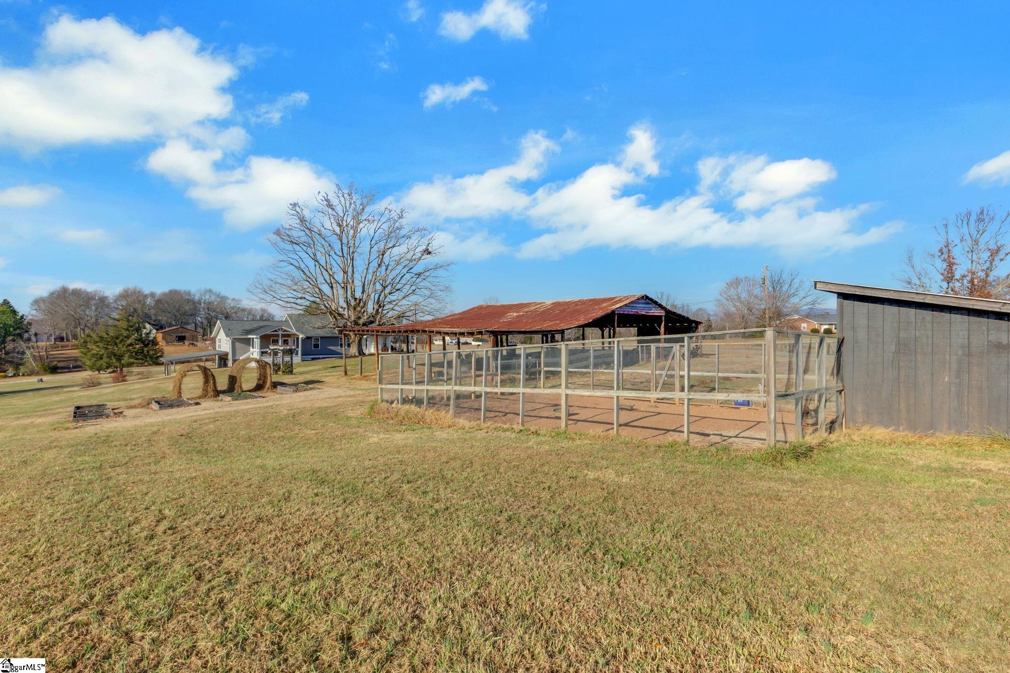 558 Barnett Road Greer, SC 29651 - Photo 31 of 42 Gallery Image 31