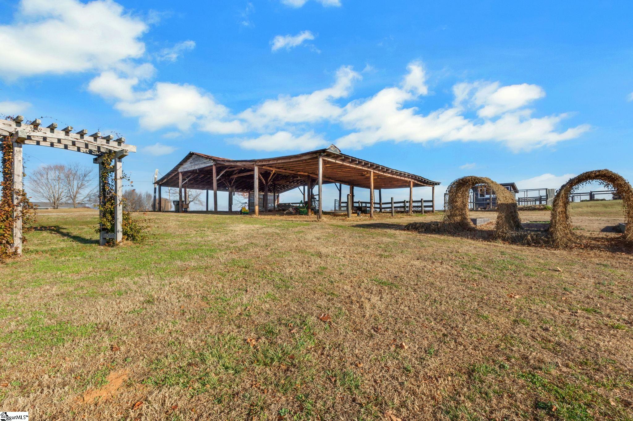 558 Barnett Road Greer, SC 29651 - Photo 32 of 42 Gallery Image 32