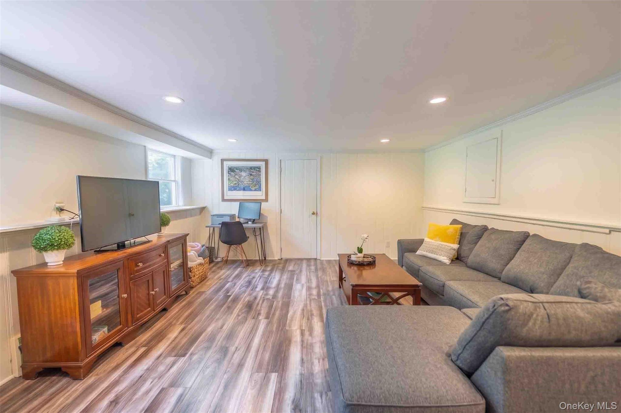169 Turkey Lane Cold Spring Harbor, NY 11724 - Photo 13 of 32