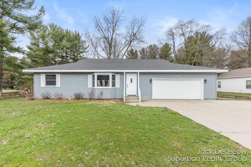 2653 Beeline Road Holland, MI 49424 - Photo 1 of 37 732wOzwA