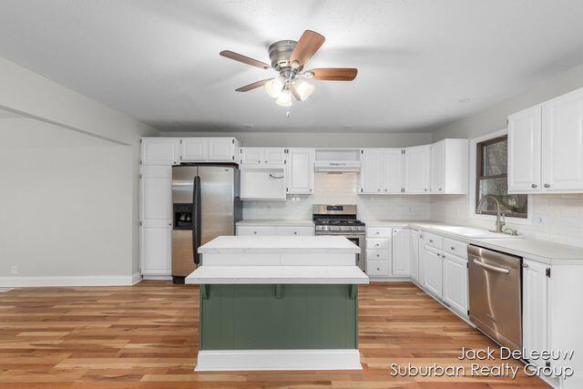 2653 Beeline Road Holland, MI 49424 - Photo 17 of 37 R9sF1d0A