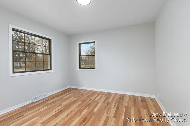 2653 Beeline Road Holland, MI 49424 - Photo 25 of 37 OJOcoRvw