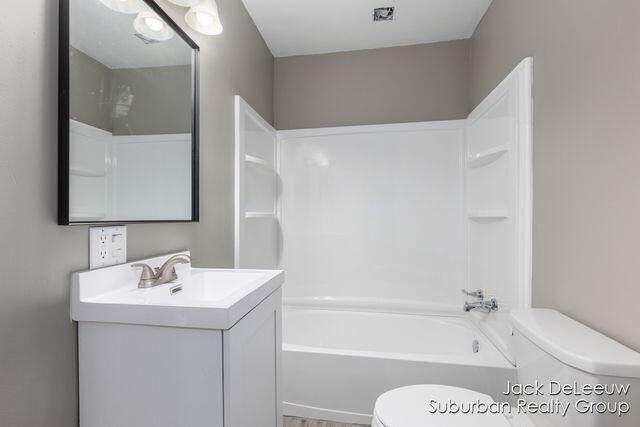 2653 Beeline Road Holland, MI 49424 - Photo 26 of 37 lWyUS5dg